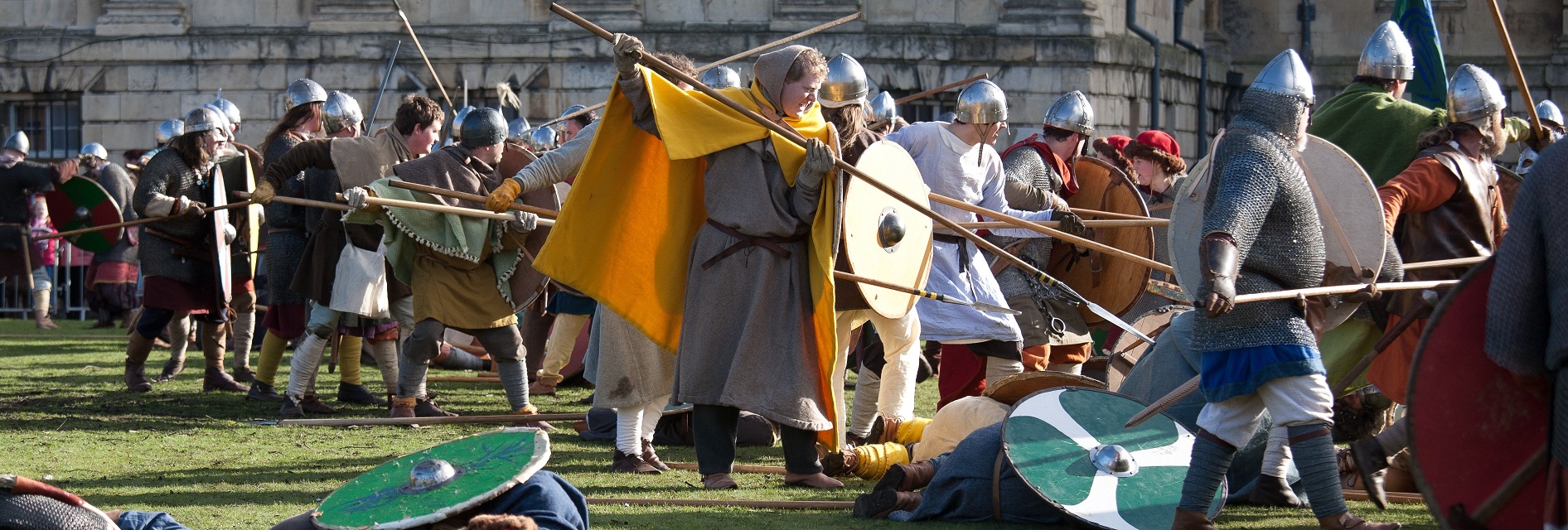 Fighting Erik Bloodaxe’s army – © Jon Brownridge 2012