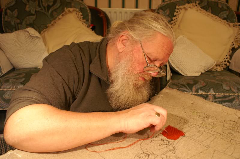 Kim starts work on panel 4 – © Hazel Siddorn, January 2008