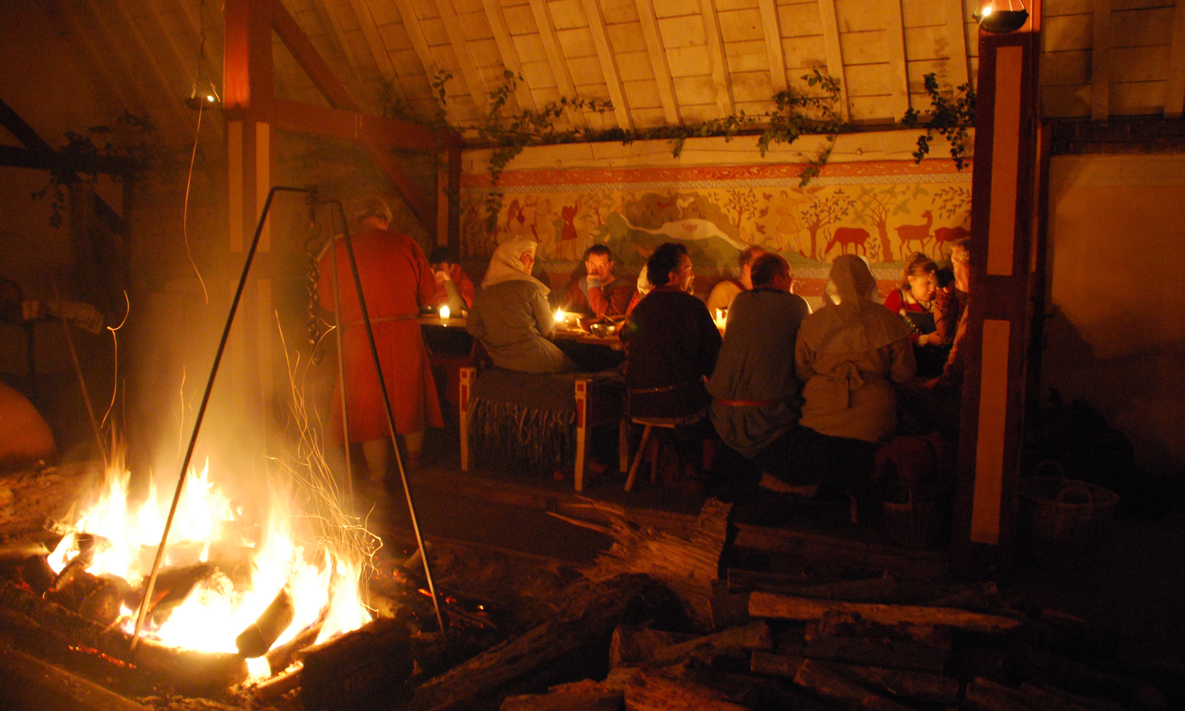 A feast at Wychurst - © Alison Offer